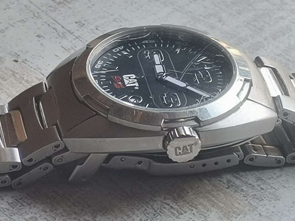 MENS FULL STAINLESS STEEL CATERPILLAR 100M WATCH IN EXCELLENT WORKING CONDITION