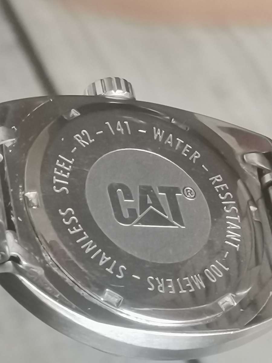 MENS FULL STAINLESS STEEL CATERPILLAR 100M WATCH IN EXCELLENT WORKING CONDITION