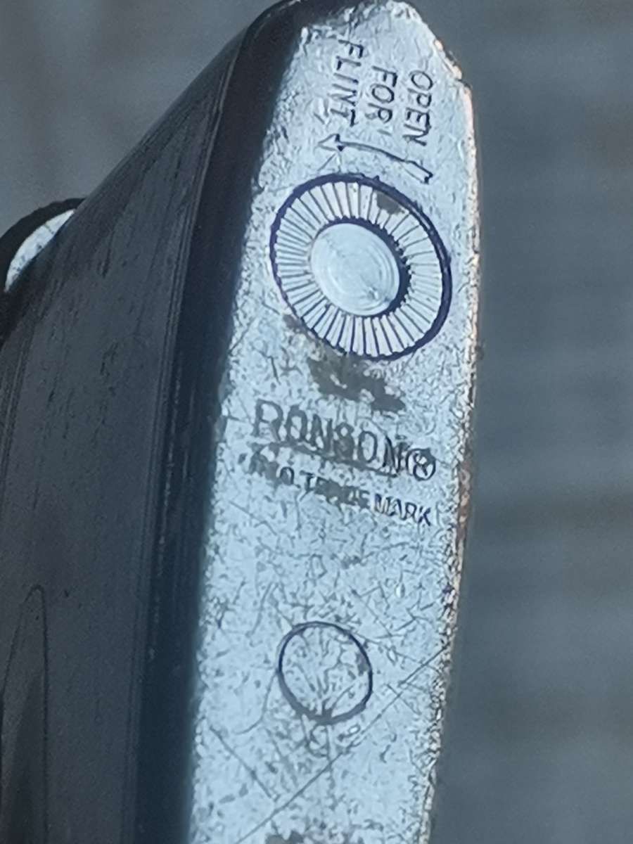 VINTAGE RONSON LIGHTER