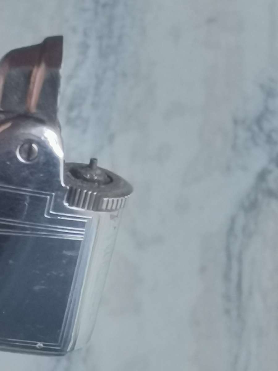 VINTAGE RONSON LIGHTER