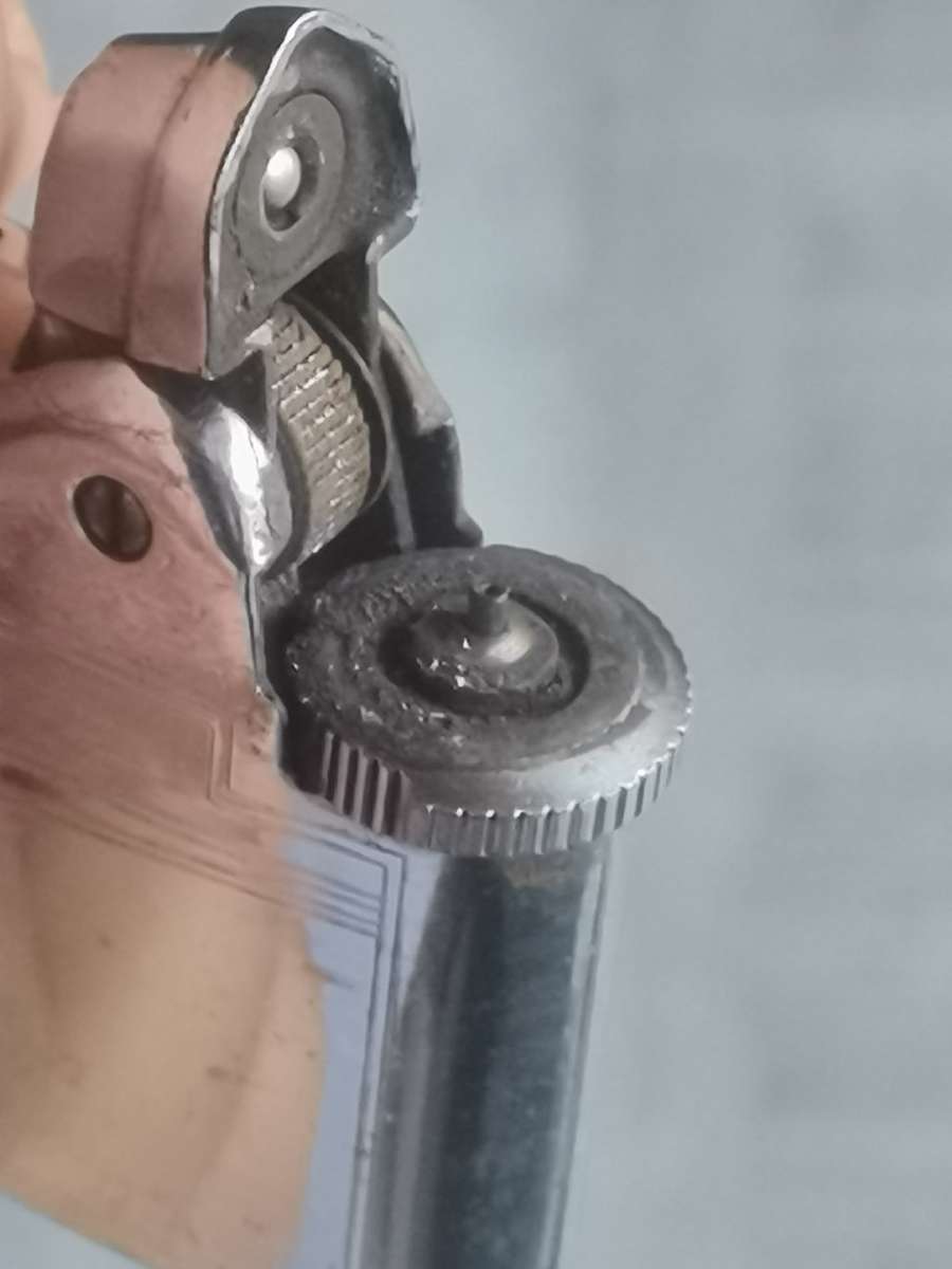 VINTAGE RONSON LIGHTER