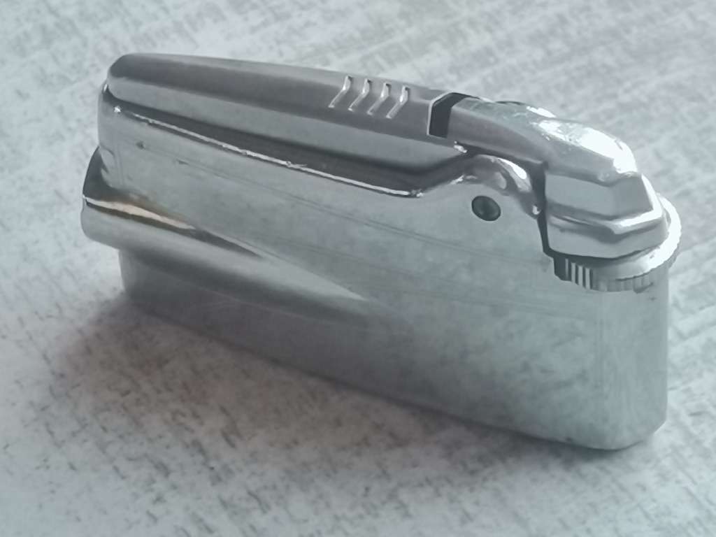 VINTAGE RONSON LIGHTER