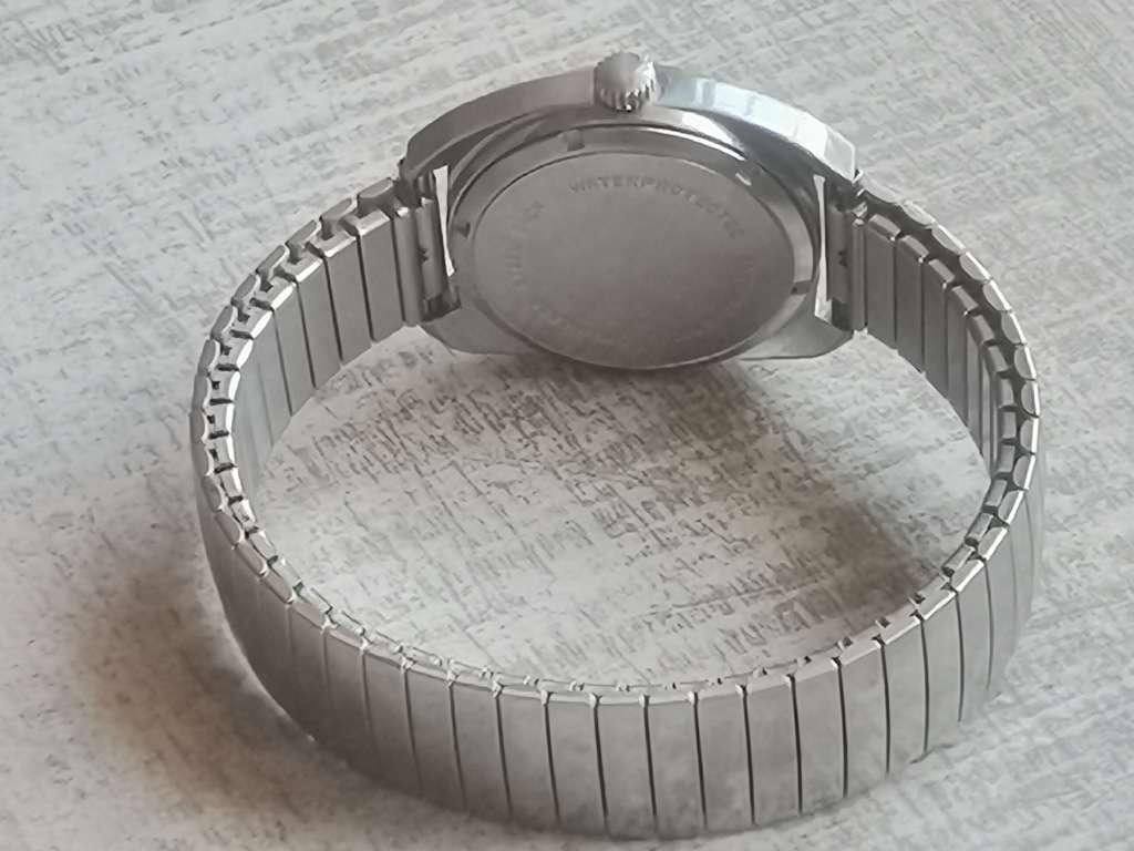 VINTAGE GTIMER DELUXE MENS SWISS MADE WATCH IN EXCELLENT WORKING CONDITION