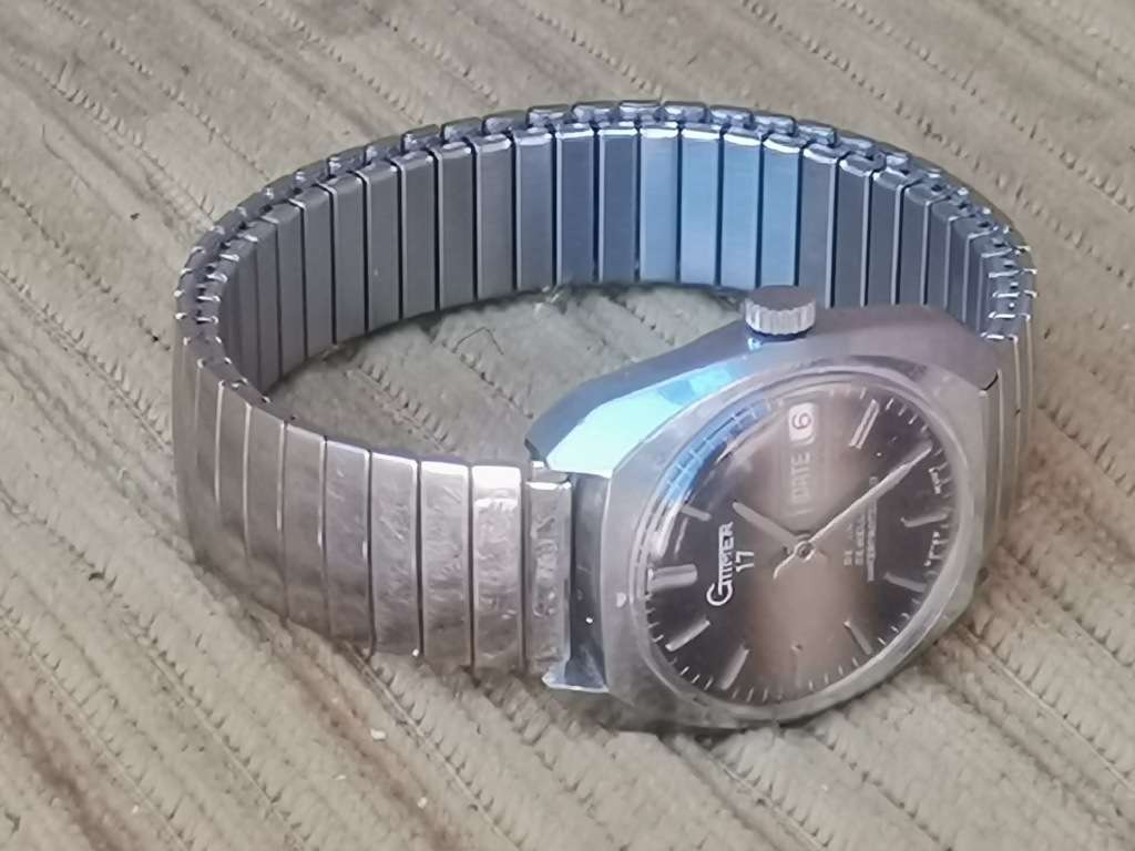 VINTAGE GTIMER DELUXE MENS SWISS MADE WATCH IN EXCELLENT WORKING CONDITION