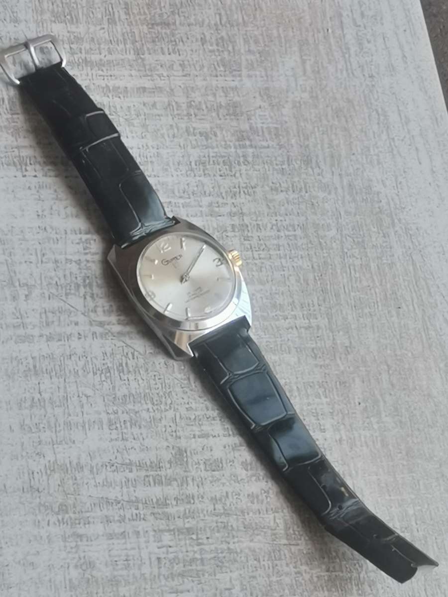 VINTAGE GTIMER DELUXE MENS SWISS MADE WATCH IN EXCELLENT WORKING CONDITION