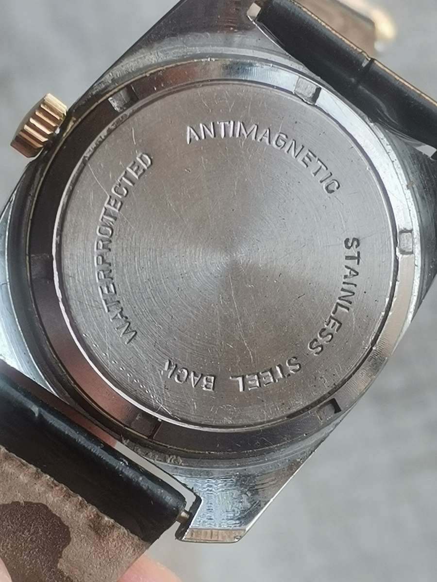 VINTAGE GTIMER DELUXE MENS SWISS MADE WATCH IN EXCELLENT WORKING CONDITION