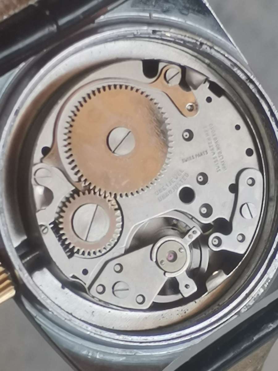 VINTAGE GTIMER DELUXE MENS SWISS MADE WATCH IN EXCELLENT WORKING CONDITION