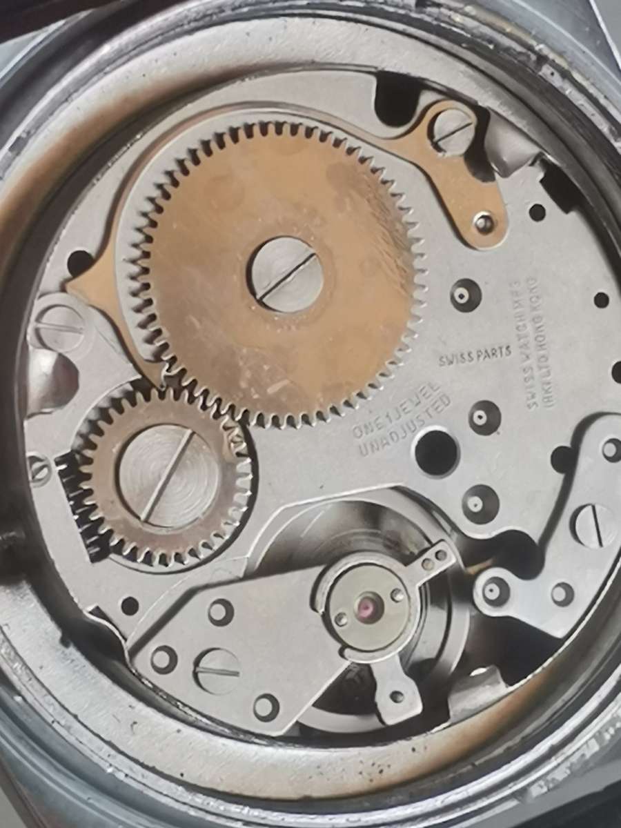 VINTAGE GTIMER DELUXE MENS SWISS MADE WATCH IN EXCELLENT WORKING CONDITION