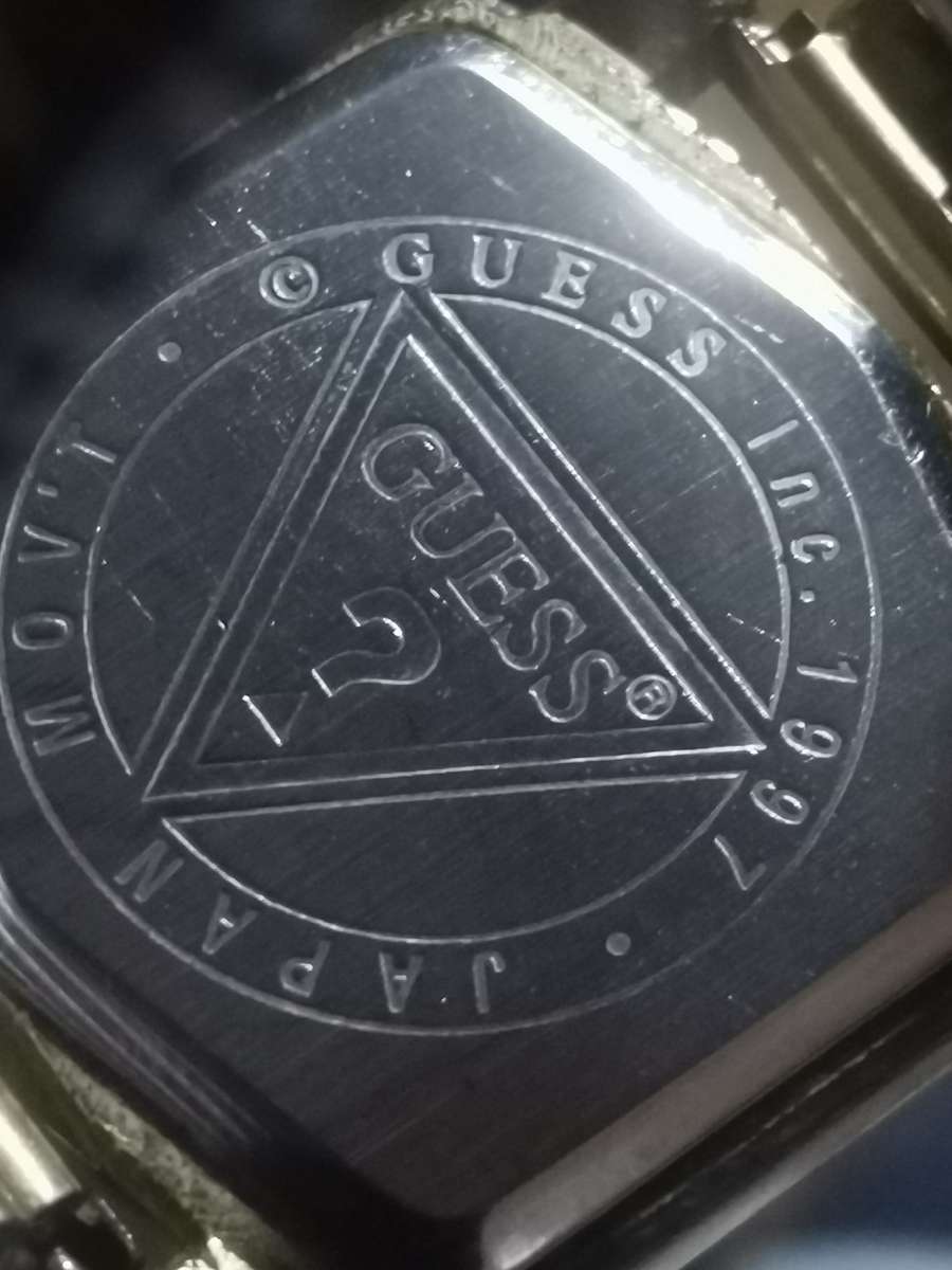 STUNNING GUESS MENS/UNISEX WATCH IN EXCELLENT WORKING CONDITION