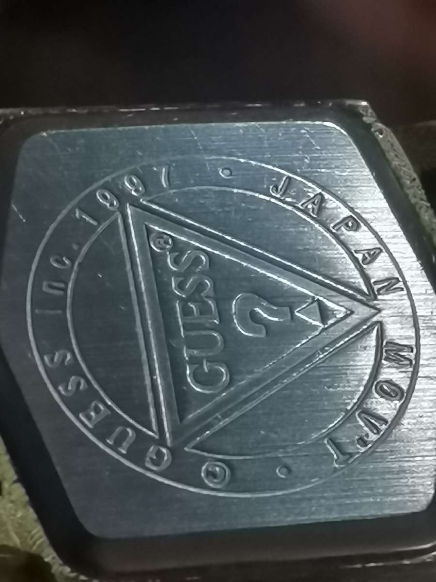 STUNNING GUESS MENS/UNISEX WATCH IN EXCELLENT WORKING CONDITION