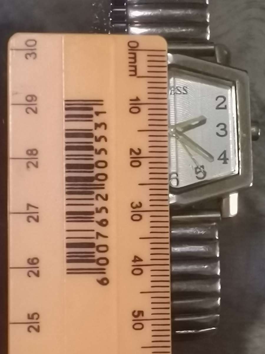 STUNNING GUESS MENS/UNISEX WATCH IN EXCELLENT WORKING CONDITION