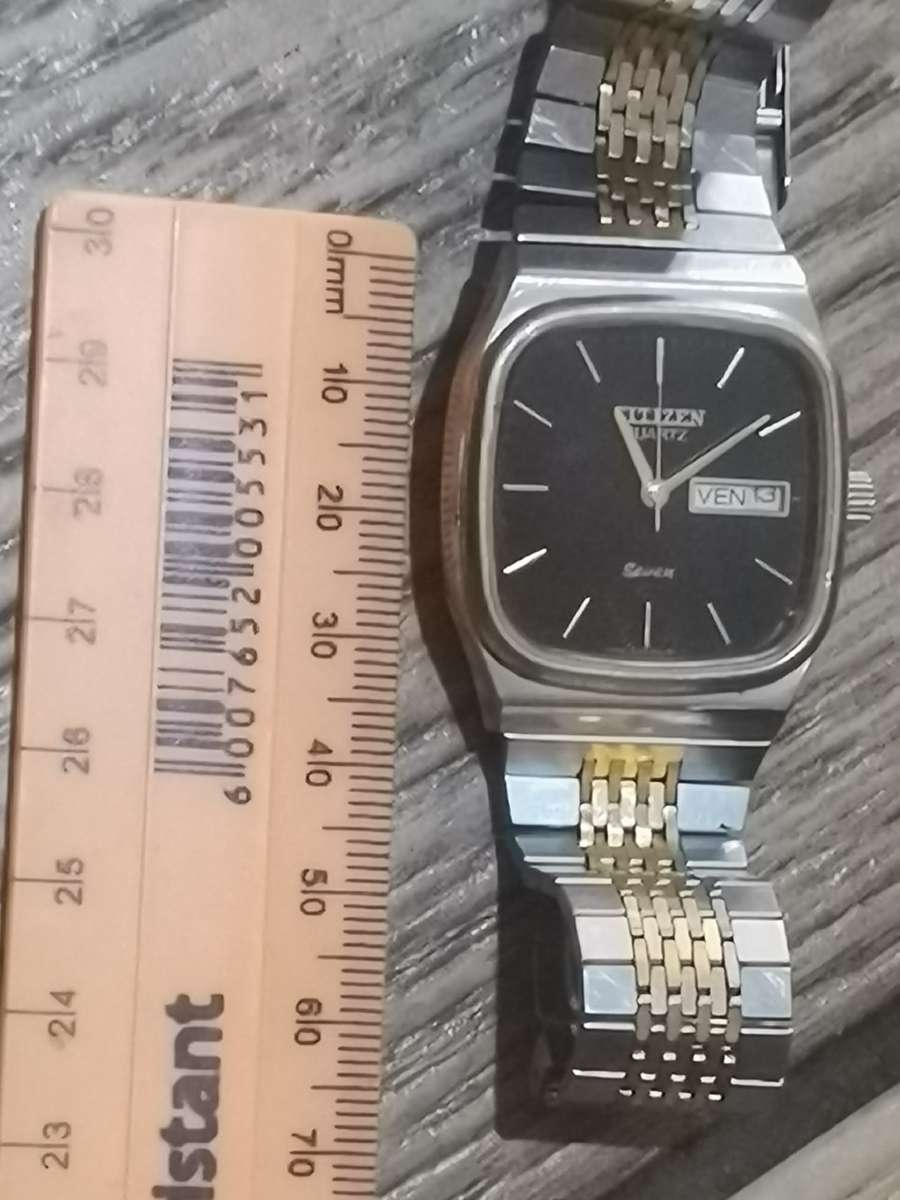 VINTAGE CITIZEN SEVEN MENS WATCH IN EXCELLENT WORKING CONDITION