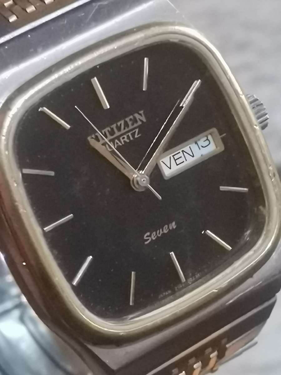 VINTAGE CITIZEN SEVEN MENS WATCH IN EXCELLENT WORKING CONDITION