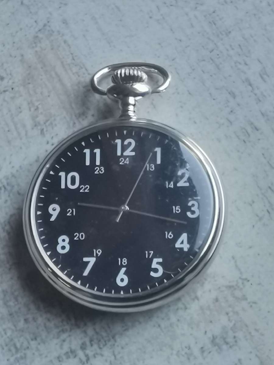 STUNNING MENS POCKET WATCH NEW WITH DISPLAY BOX