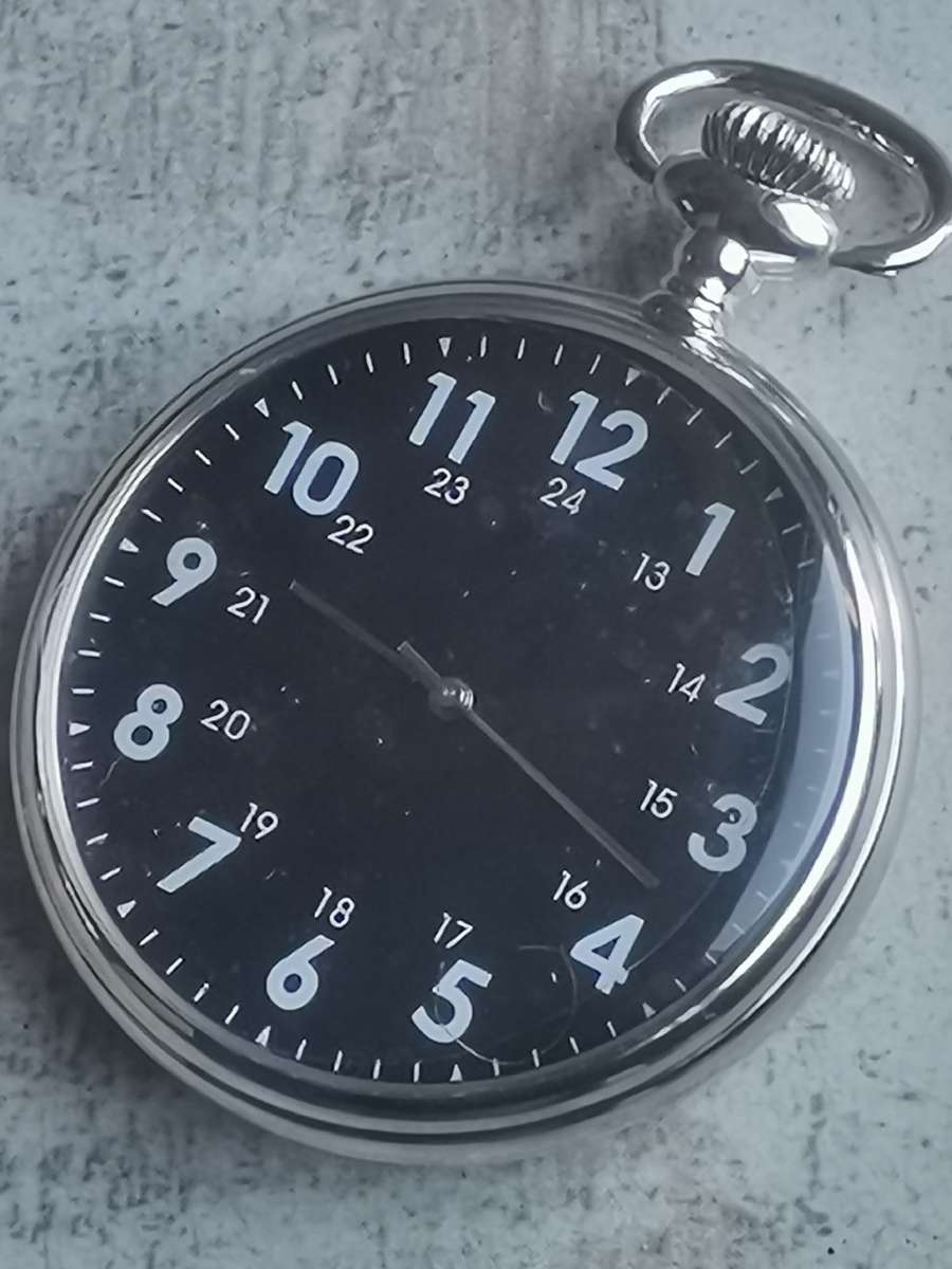 STUNNING MENS POCKET WATCH NEW WITH DISPLAY BOX