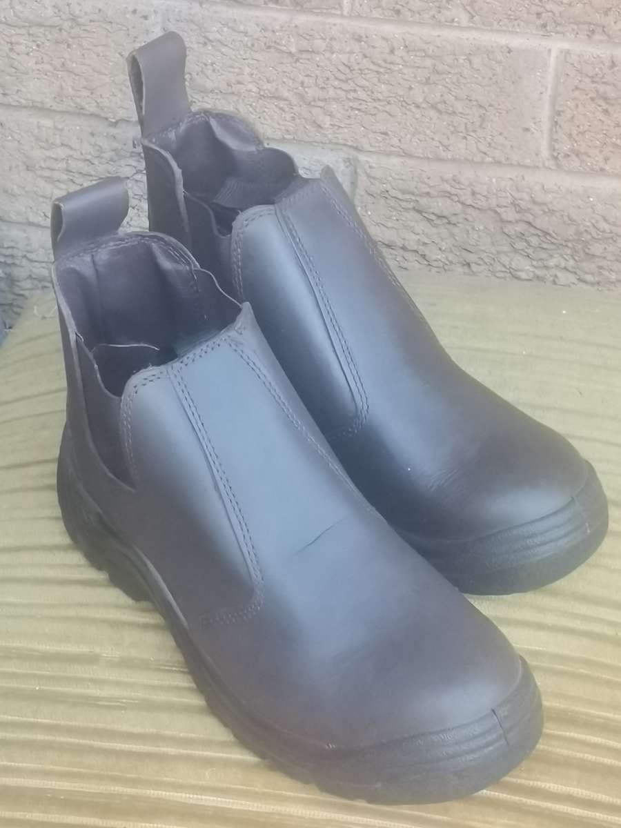 INKUNZI MENS SAFETY BOOT SIZE 6 - NEW IN BOX