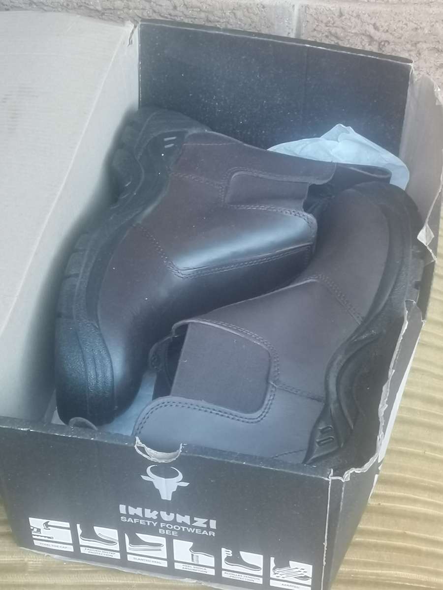 INKUNZI MENS SAFETY BOOT SIZE 6 - NEW IN BOX