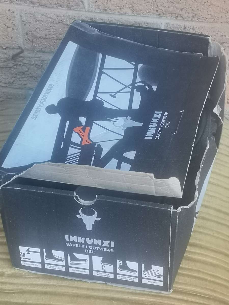 INKUNZI MENS SAFETY BOOT SIZE 6 - NEW IN BOX