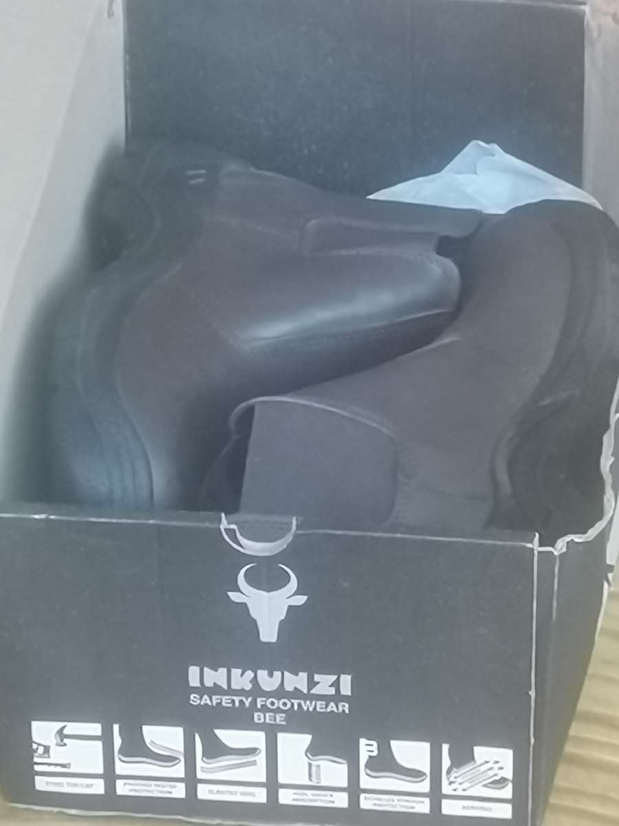INKUNZI MENS SAFETY BOOT SIZE 6 - NEW IN BOX