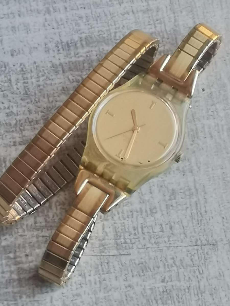 LADIES SWATCH WATCH