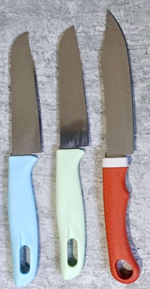 NEW SET OF 7 KITCHEN KNIVES PLUS POCKET KNIFE - BIDDING FOR ALL