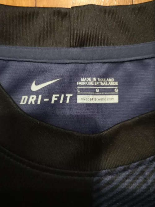 Mancherster United 4 Jersey Bundle (3 Medium + 1 Large)