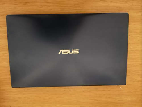 ASUS 14` Zenbook Notebook UX433F i5 (Blue and Rose Gold)