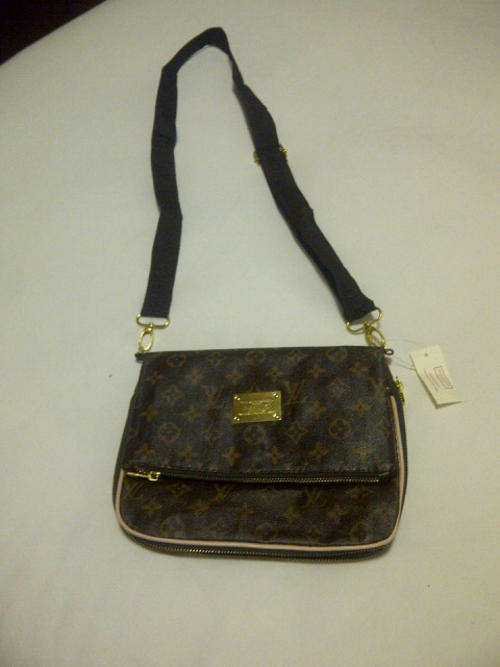 Louis Vuitton Slingbag