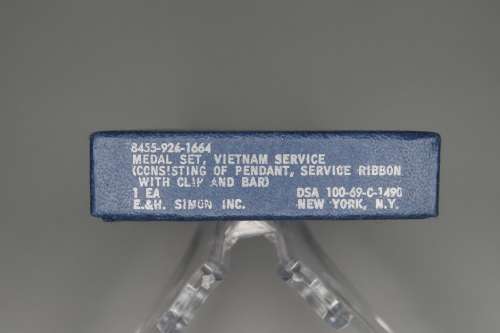 Vietnam Service War Medal, in original box with Ribbon and Bar, USA