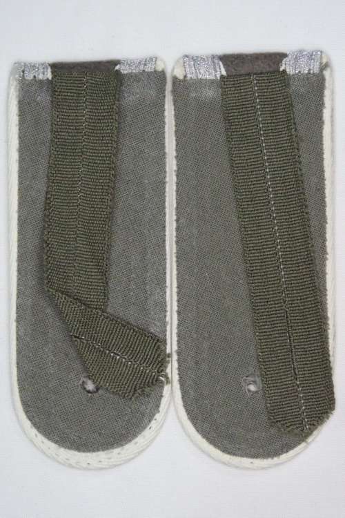 1 Pair DDR East German Unterfeldwebel Shoulder Boards Rank Epaulettes, Infantry