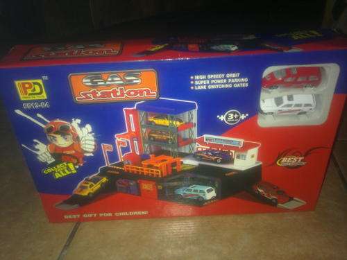 GAS STATION PARKING SET INCLUDES 2 CARS!!!!