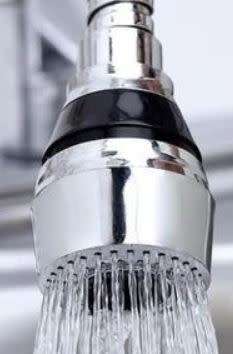 Faucet adaptor with 6" flexi hose