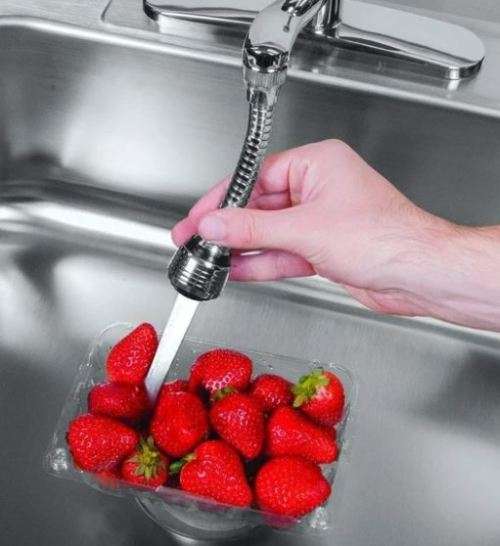 Faucet adaptor with 6" flexi hose