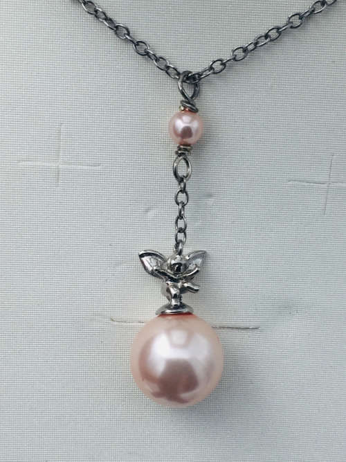 Cultured Pearl Necklace by Misaki