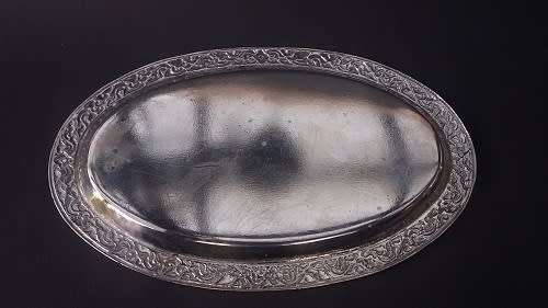 Gorgeous oriental Cruet set