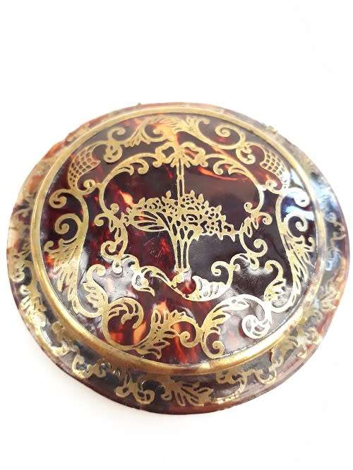 Antique Powder Compact made in France - Tortoise Shell and fine gold filigree design