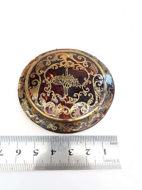 Antique Powder Compact made in France - Tortoise Shell and fine gold filigree design