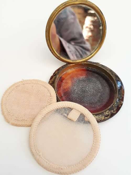 Antique Powder Compact made in France - Tortoise Shell and fine gold filigree design