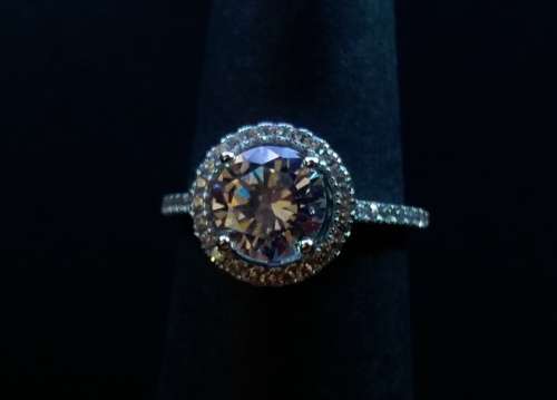 Amazing 2 carat Round cut Simulated Diamond Halo Ring. Size 8,P,P1/2