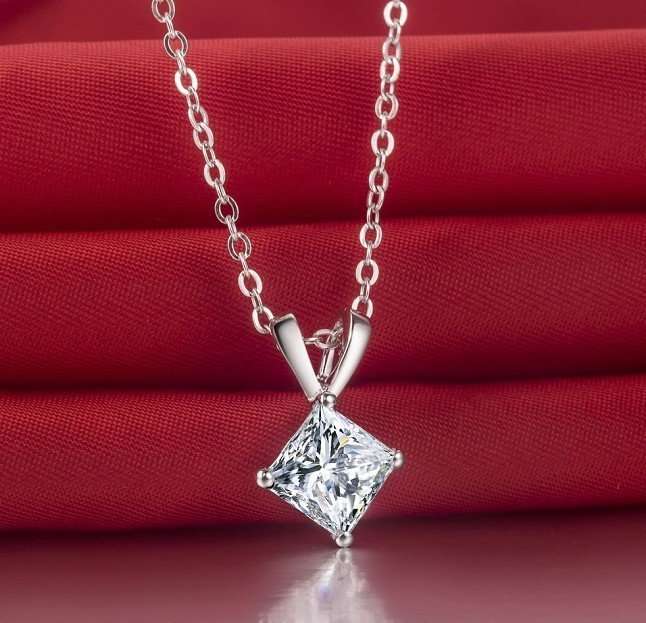 Amazing Simulated Diamond  Necklace