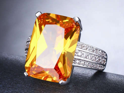 Amazing 6 carat Radiant cut Simulated Diamond Ring. Size 9.