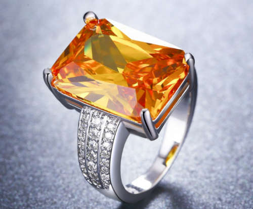 Amazing 6 carat Radiant cut Simulated Diamond Ring. Size 9.