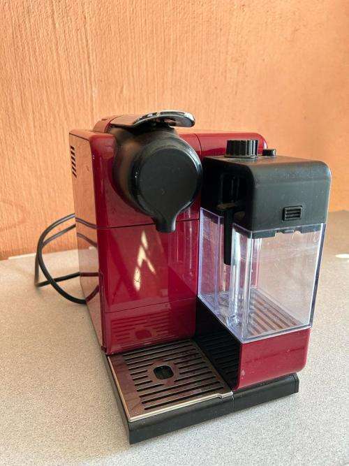 Nespresso Lattissima Coffee Machine
