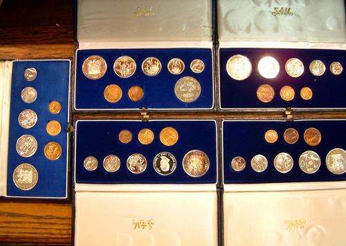 5 X SA SHORT PROOF SETS IN ORIGINAL SAM BOX !!!-1980,81,82,83,86