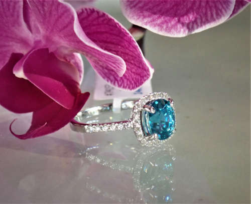 ***Video*** Outstanding Sky Blue Ziron 2.04ct. Oval Cut