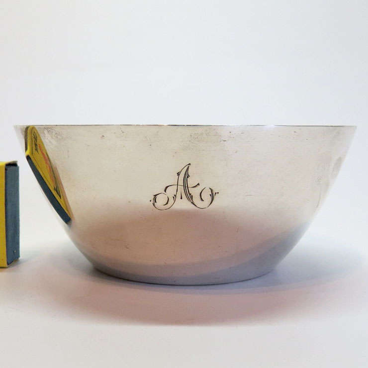 Hallmarked silver bowl in good condition