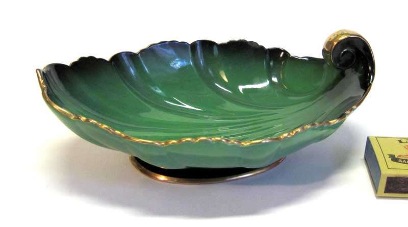 Carlton Ware "Bert Royale" leaf bowl