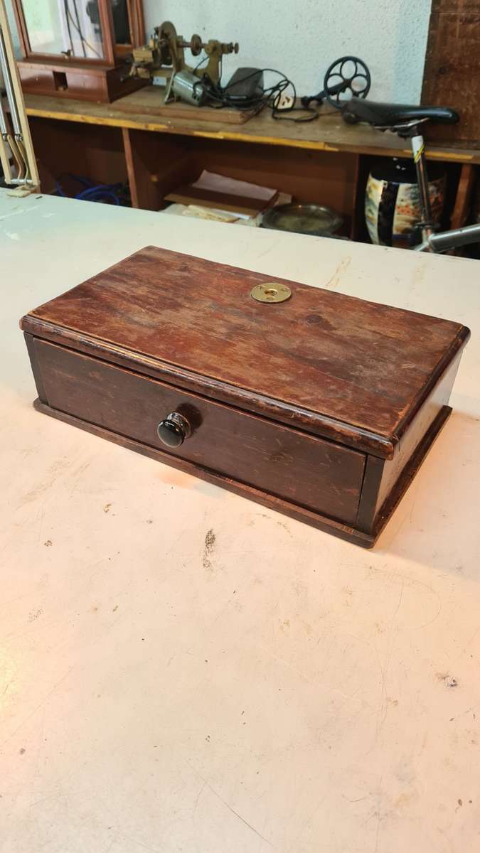 Antique Portable Avery Scale