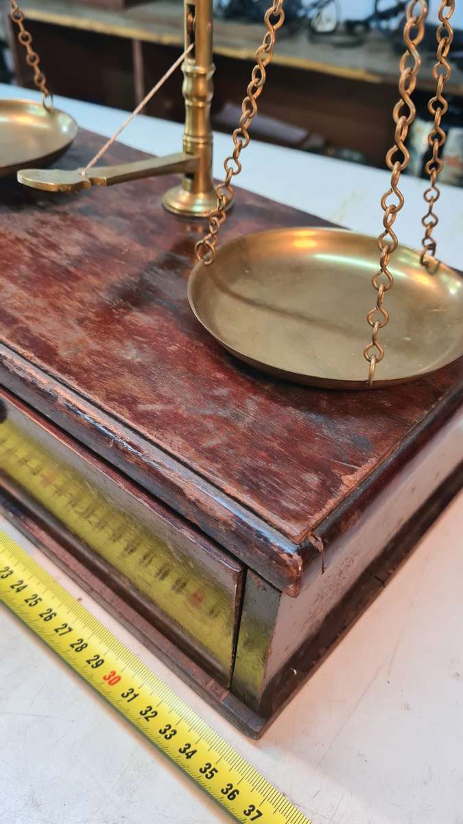 Antique Portable Avery Scale