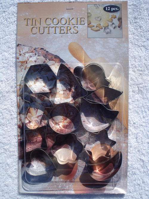 12 Piece Tin Cookie Cutters!!